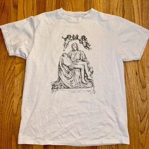 Brandy Melville Tee shirt women’s size M